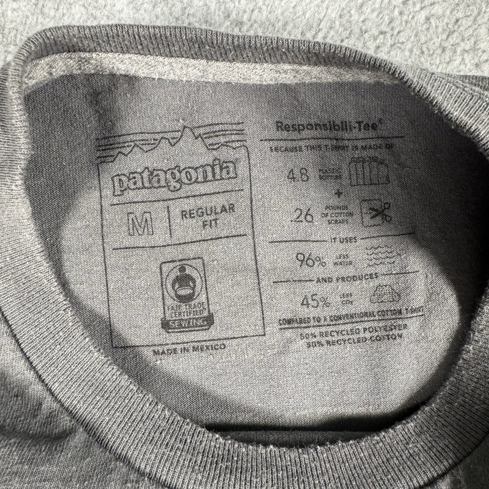 Patagonia P-6 Pocket Responsibili-Tee T-Shirt Gray Men's Medium Graphic Tee - Picture 5 of 10